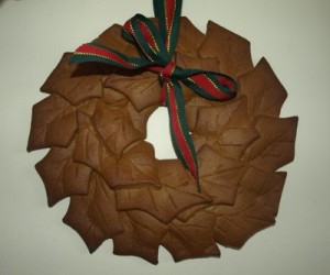 small-gingerbread-wreath